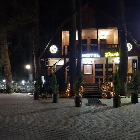 Park Hotel Кутаиси Екстериор снимка