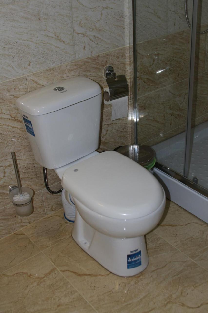 Park Hotel Кутаиси Екстериор снимка