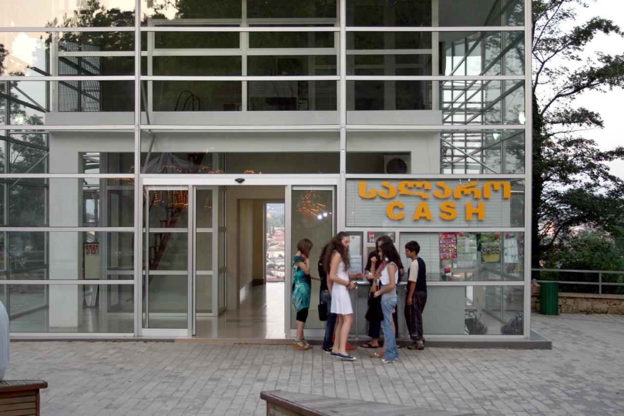 Park Hotel Кутаиси Екстериор снимка